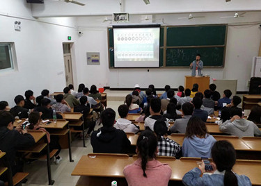 电子通信工程学院开展雏鹰训练营-学生干部系列培训